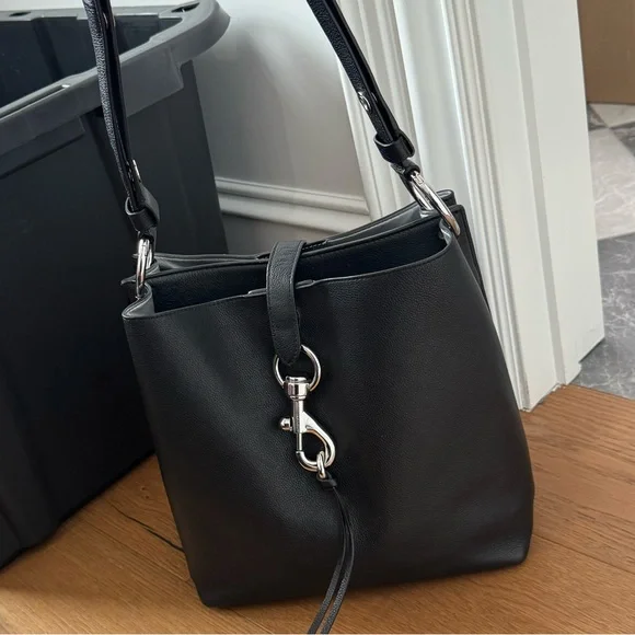 Rebecca Minkoff Megan Shoulder Bag - Black Leather - EUC - Picture 10 of 16